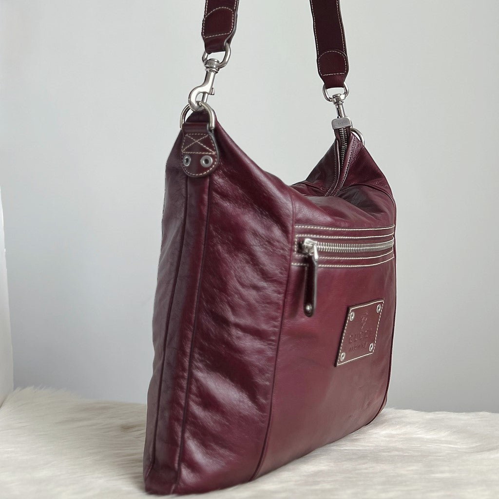 Gucci Burgundy Leather Oversized Weekend Travel Shoulder Bag