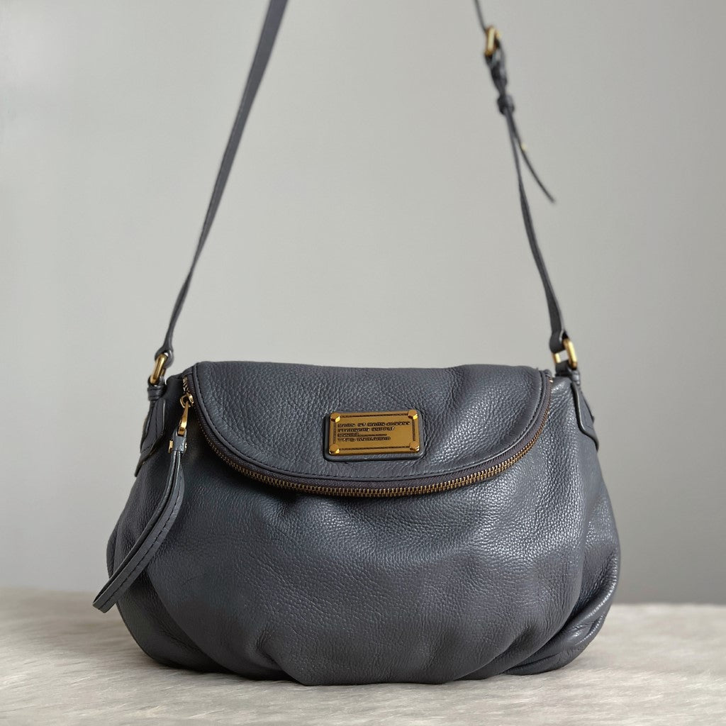 Marc Jacobs Grey Leather Front Logo Zip Flap Crossbody Shoulder Bag