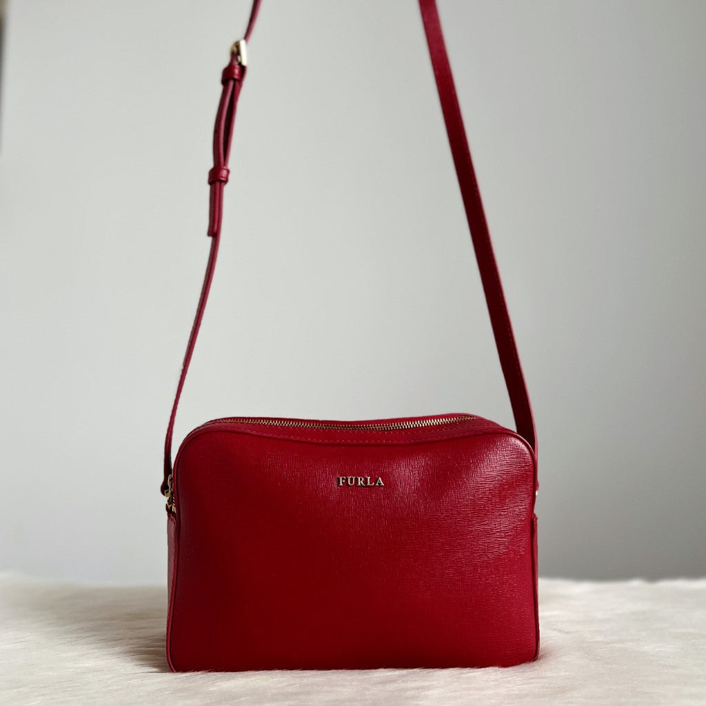 Furla Red Leather Double Compartment Crossbody Shoulder Bag Excellent