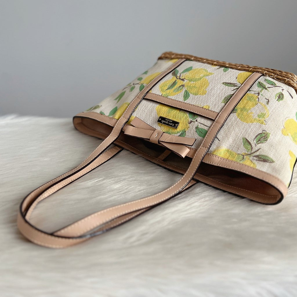 Kate Spade Beige Leather Floral Pattern Holiday Shoulder Bag