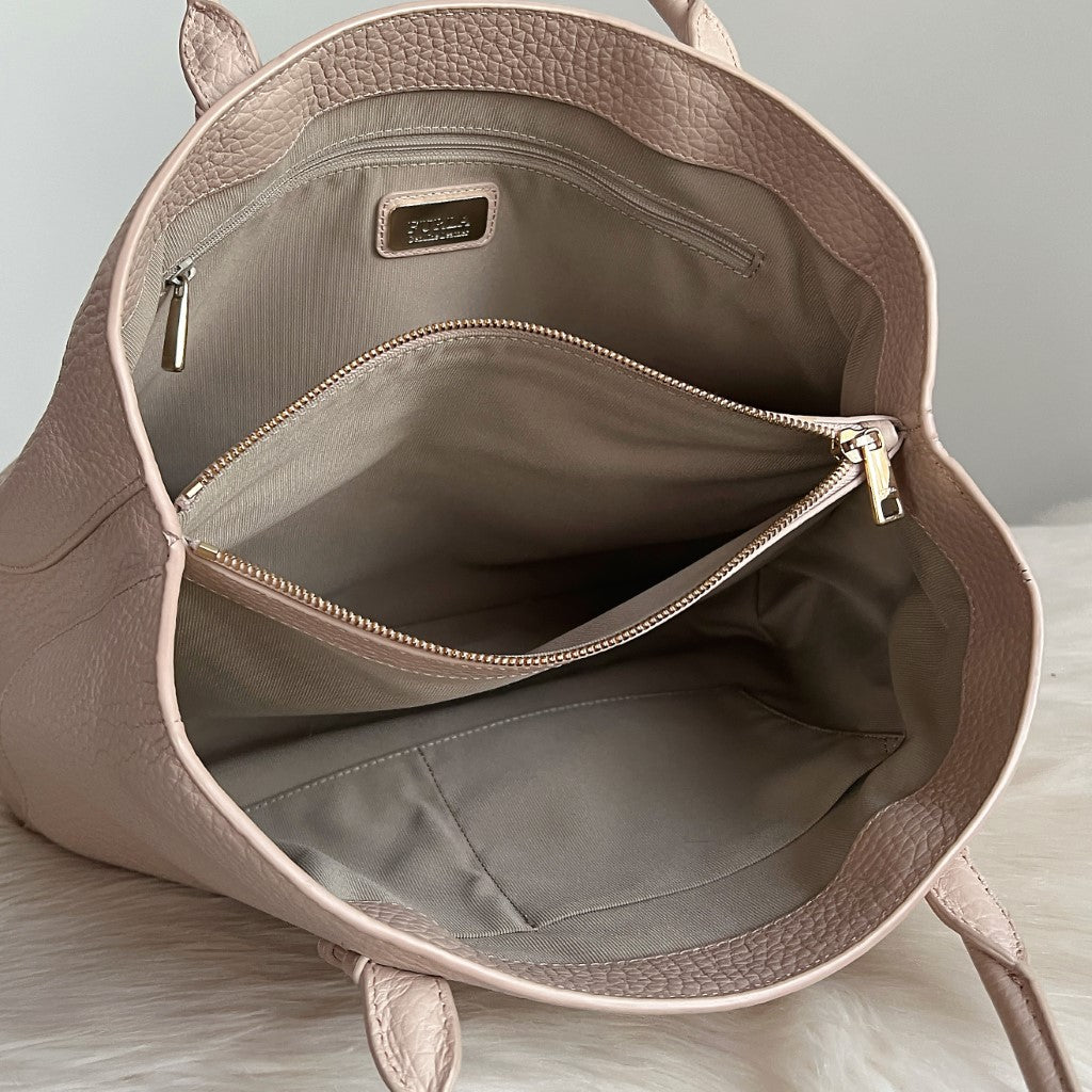 Furla Beige Leather Front Buckle Carryall Shoulder Bag Excellent