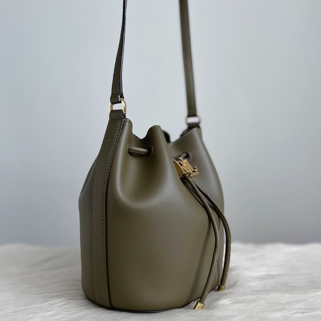 Ralph Lauren Olive Leather Drawstring Bucket Shoulder Bag New with Tags