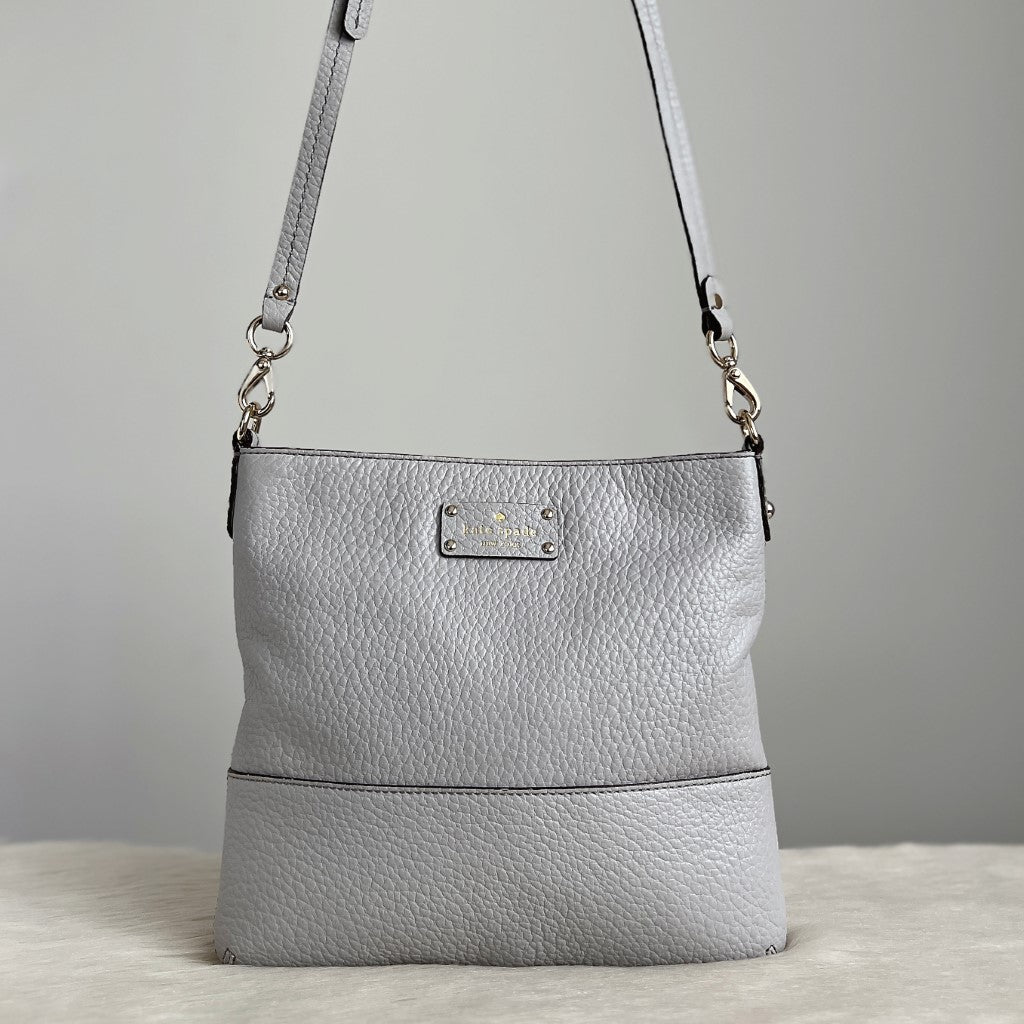 Kate Spade Grey Leather Front Logo Crossbody Shoulder Bag Excellent