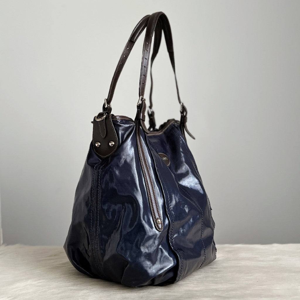 Tod's Chocolate Leather Trim Navy Front Logo 2 Way Shoulder Bag