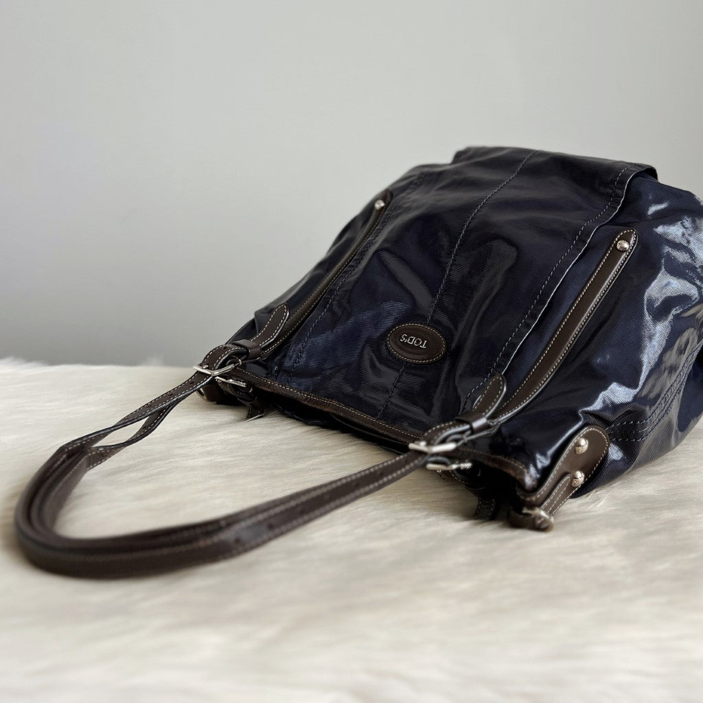 Tod's Chocolate Leather Trim Navy Front Logo 2 Way Shoulder Bag