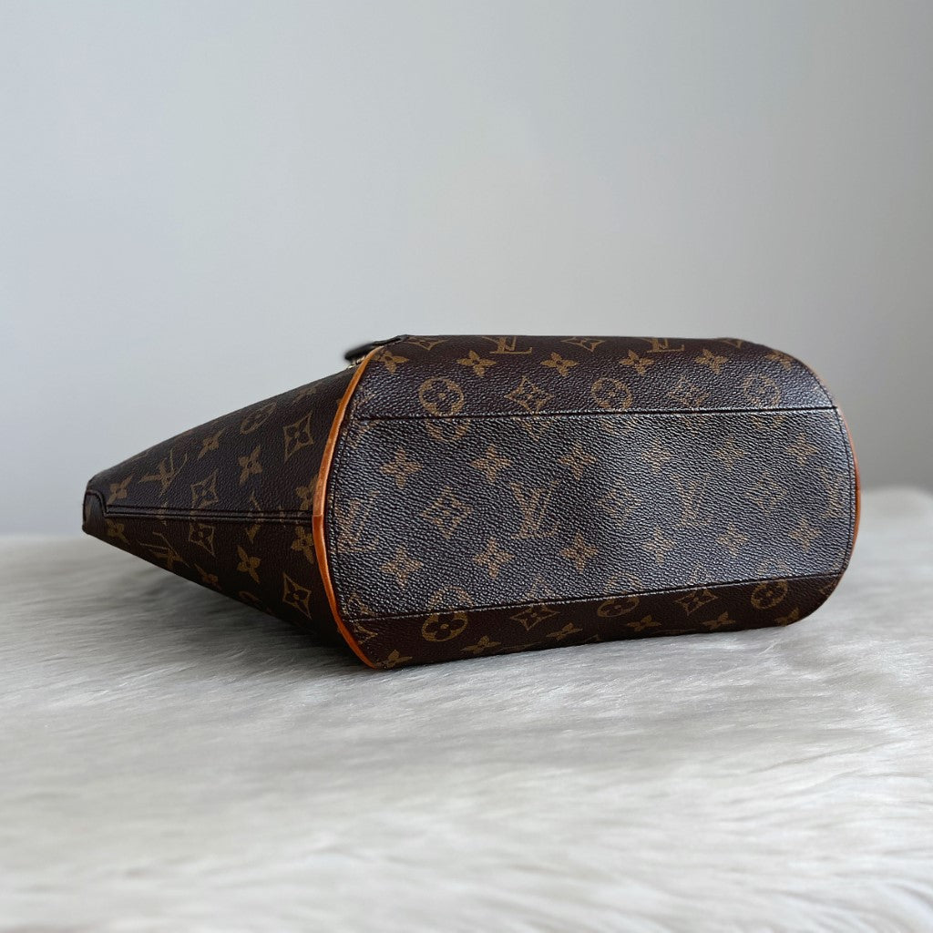 Louis Vuitton Iconic Monogram Ellipse GM Shoulder Bag