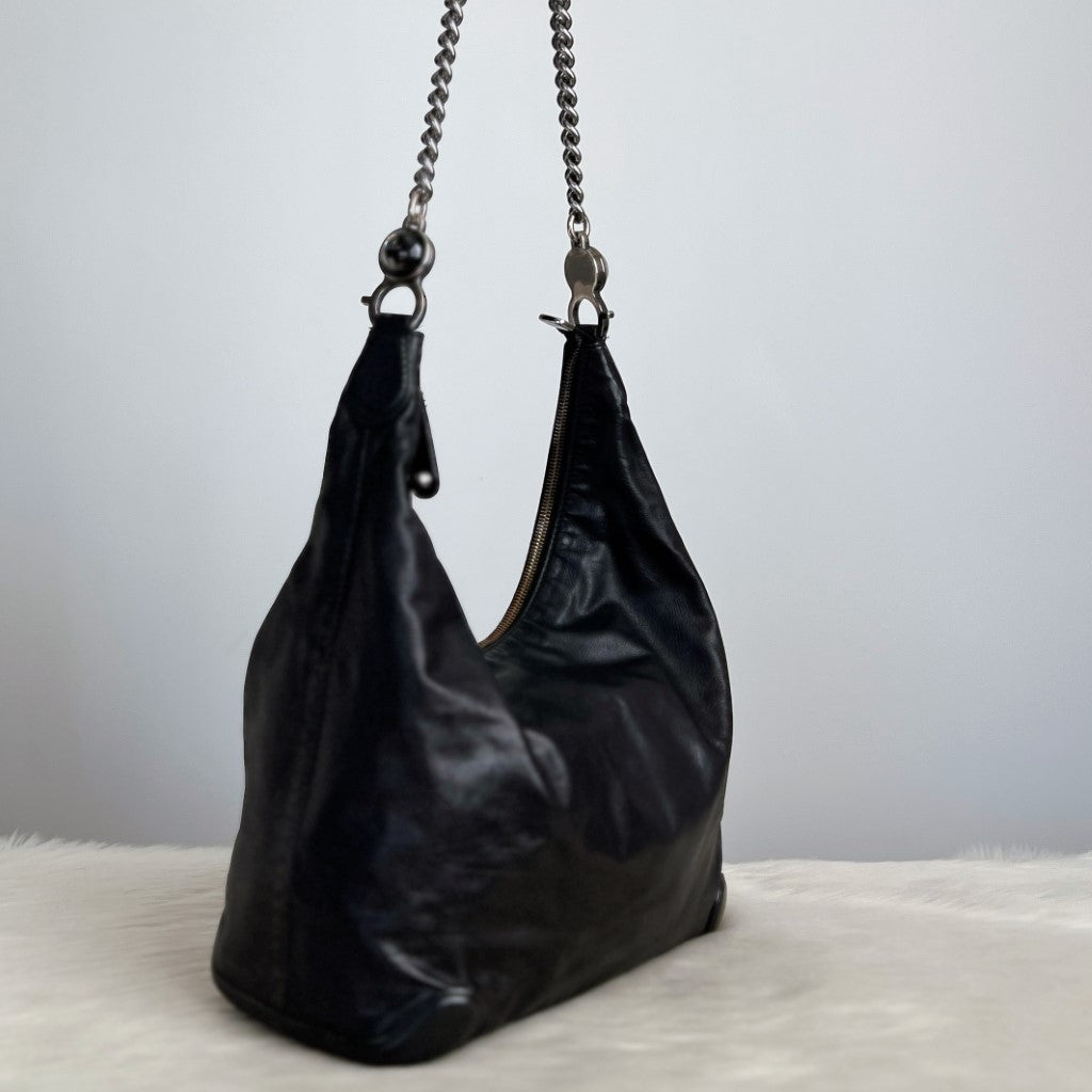 Gucci Black Leather Slouchy Chain Detail Crossbody Shoulder Bag