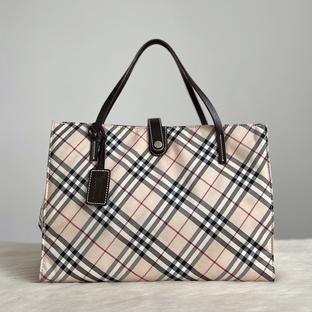 Burberry Signature Check Front Buckle Closure Classic Tote Bag Excellent