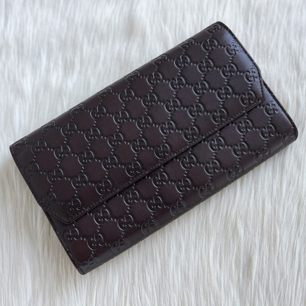 Gucci Chocolate Leather Double G Monogram Travel Clutch Like New