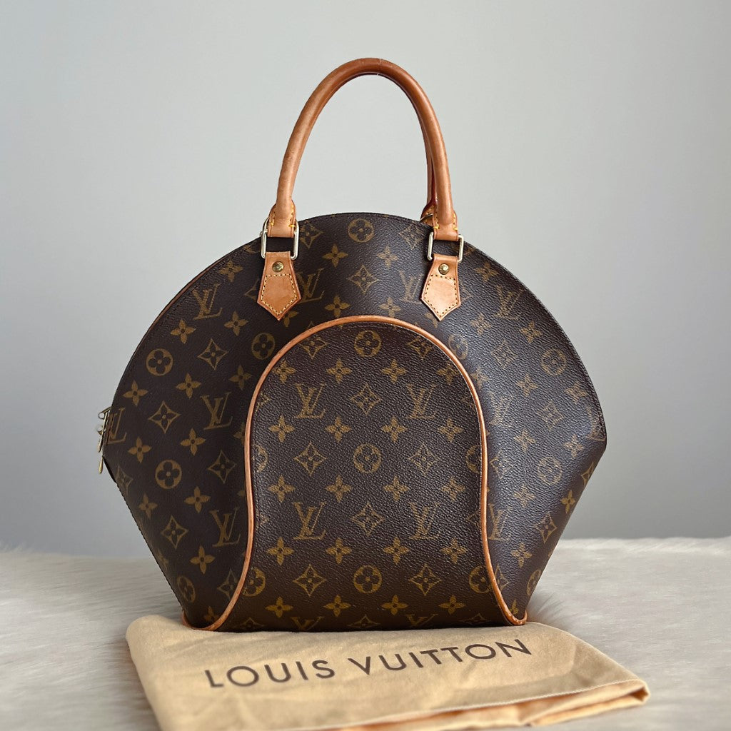 Louis Vuitton Iconic Monogram Ellipse MM Tote Bag