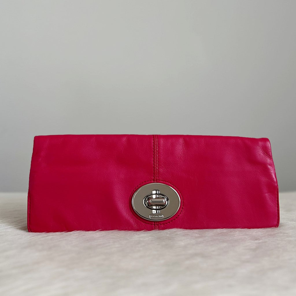 Coach Fuchsia Leather Turn Lock Fold Clutch Bag Excellent