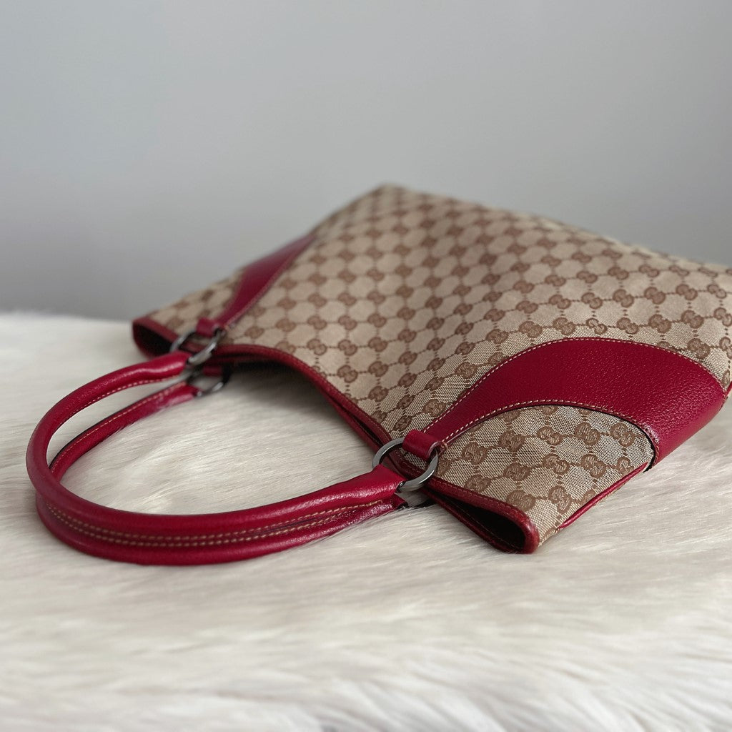 Gucci Maroon Leather Signature Double G Monogram Shoulder Bag Excellent