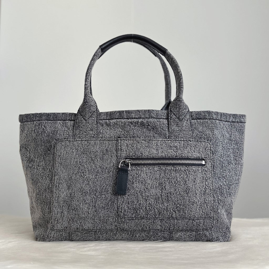 Marc Jacobs Grey Canvas Zip Pocket Detail Carryall Shoulder Bag