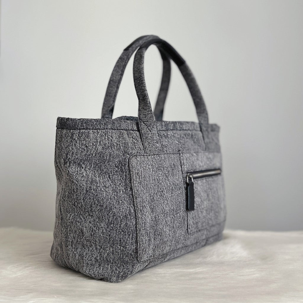 Marc Jacobs Grey Canvas Zip Pocket Detail Carryall Shoulder Bag