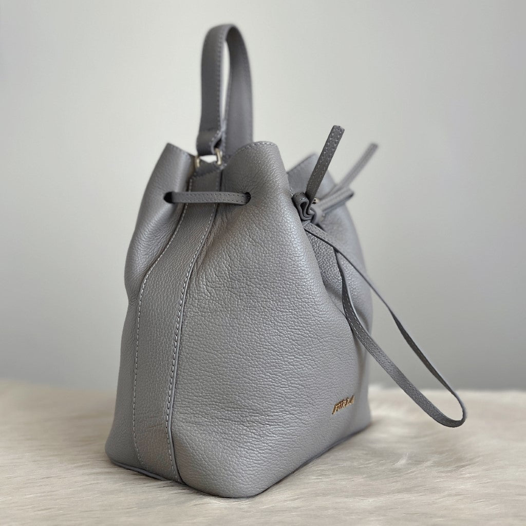 Furla Grey Leather Drawstring Bucket 2 Way Shoulder Bag Like New