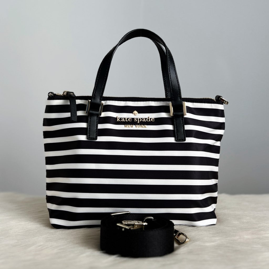 Kate Spade Black Leather Stripe Pattern 2 Way Shoulder Bag Like New