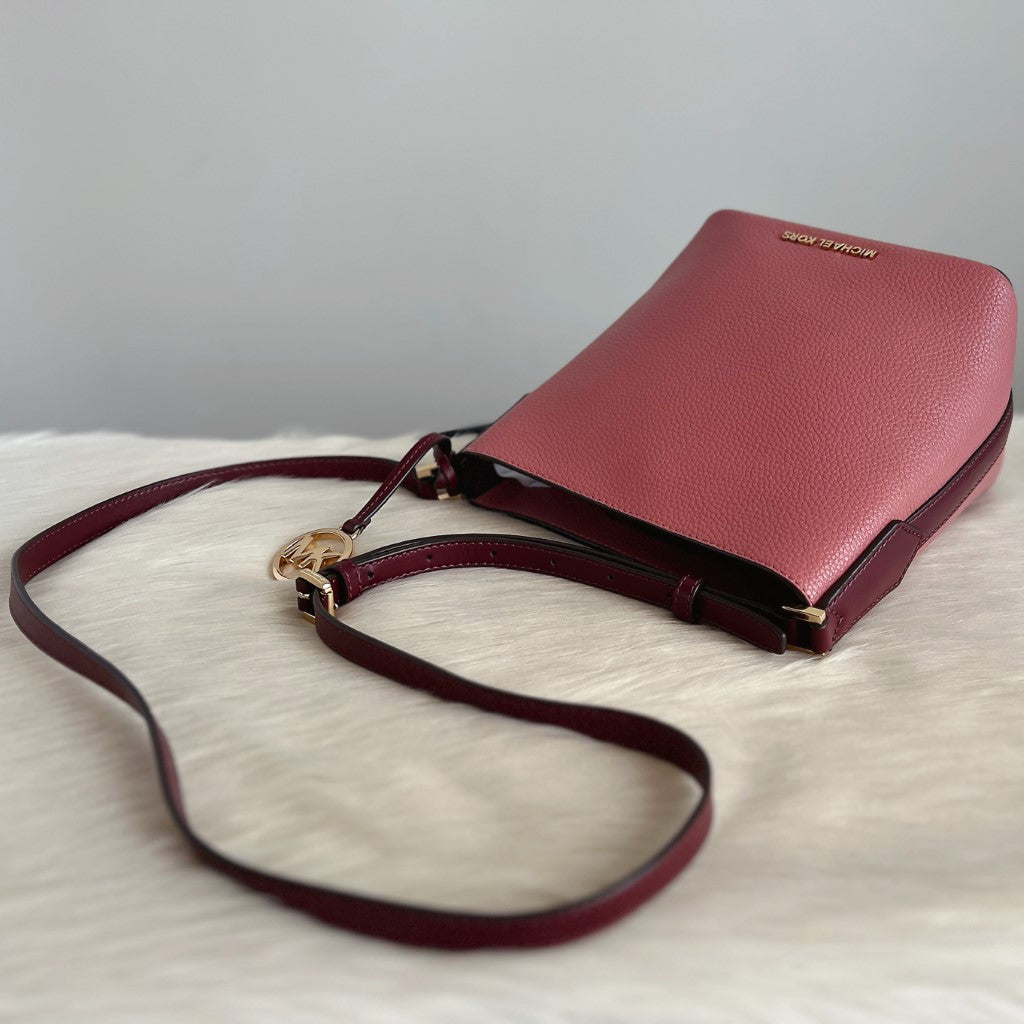 Michael Kors Two Tone Leather Bucket Crossbody Shoulder Bag