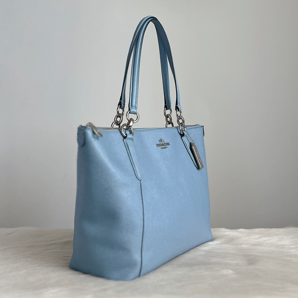 Coach Light Blue Leather Chain Detail Carryall Shoulder Bag Excellent