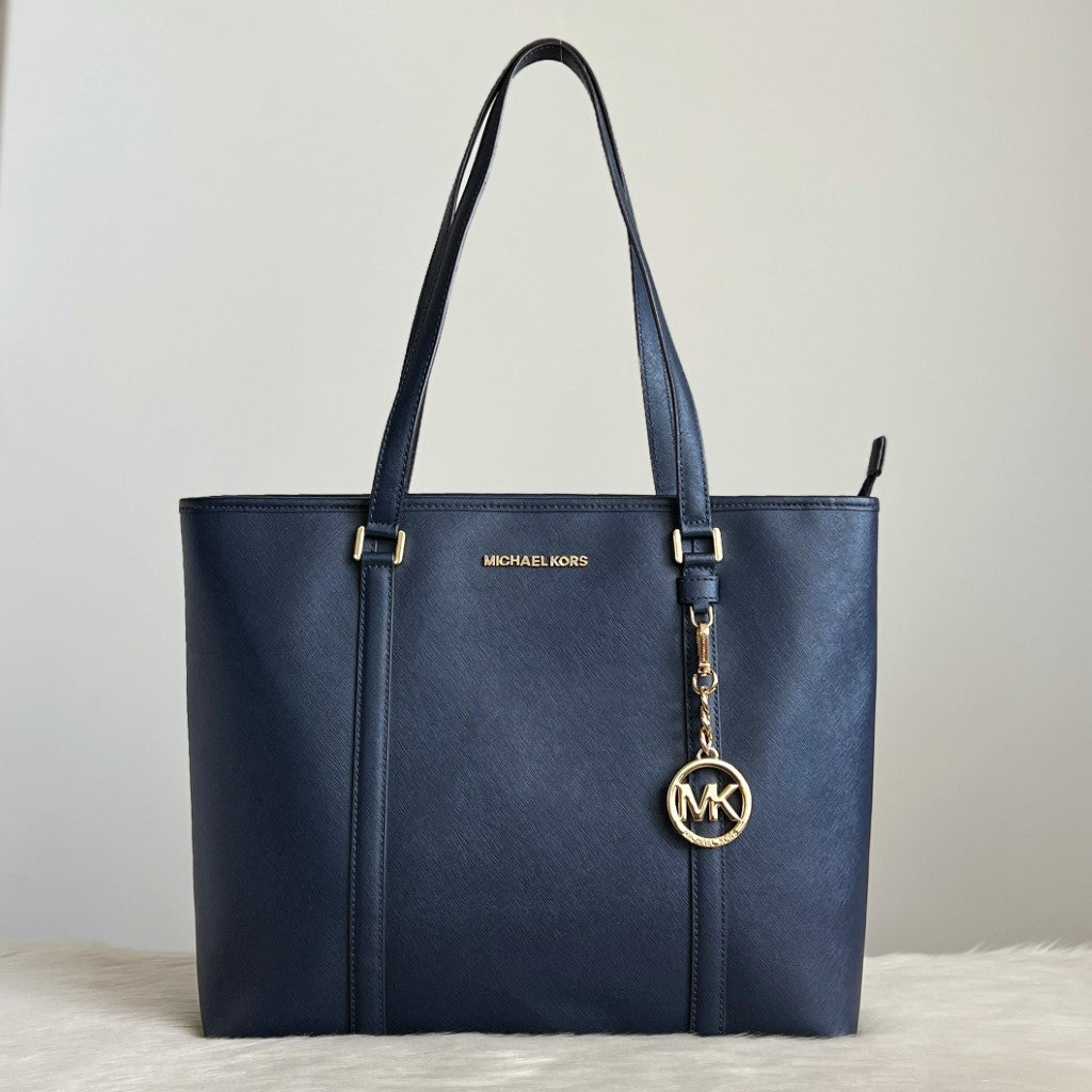 Michael Kors Navy Leather MK Charm Carryall Shoulder Bag Like New