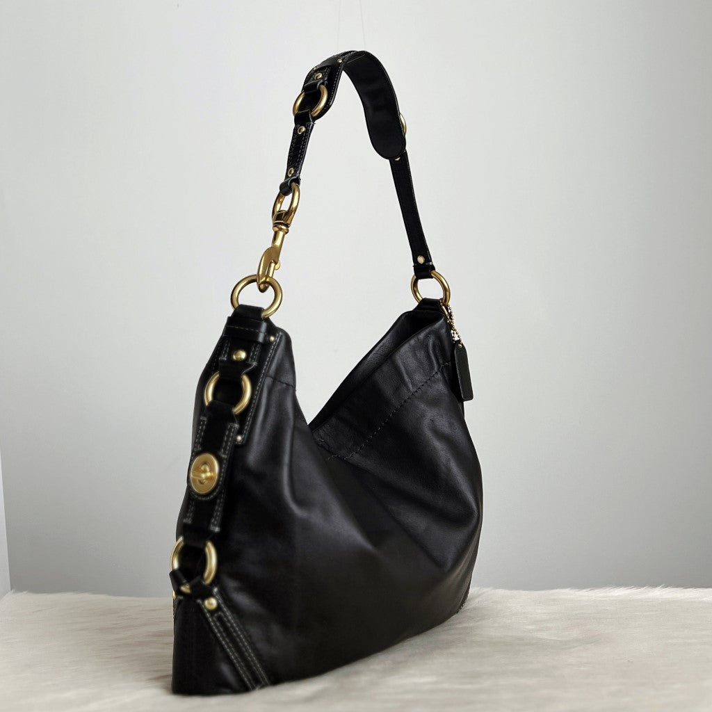 Coach Black Leather Slouchy Side Ring Detail Shoulder Bag