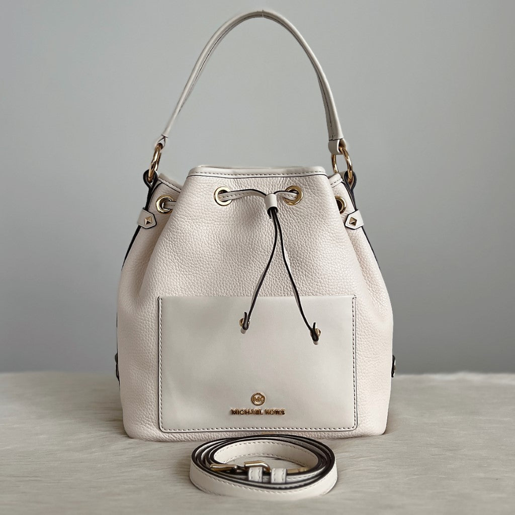 Michael Kors Creamy White Leather Drawstring Bucket 2 Way Shoulder Bag Like New