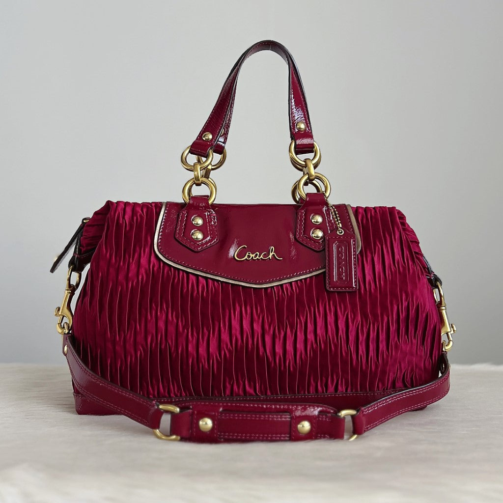 Coach Maroon Leather Front Logo Chained Detail 2 Way Shoulder Bag Excellent