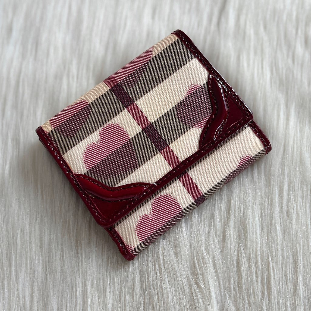 Burberry Patent Maroon Leather Heart Pattern Short Wallet Like New