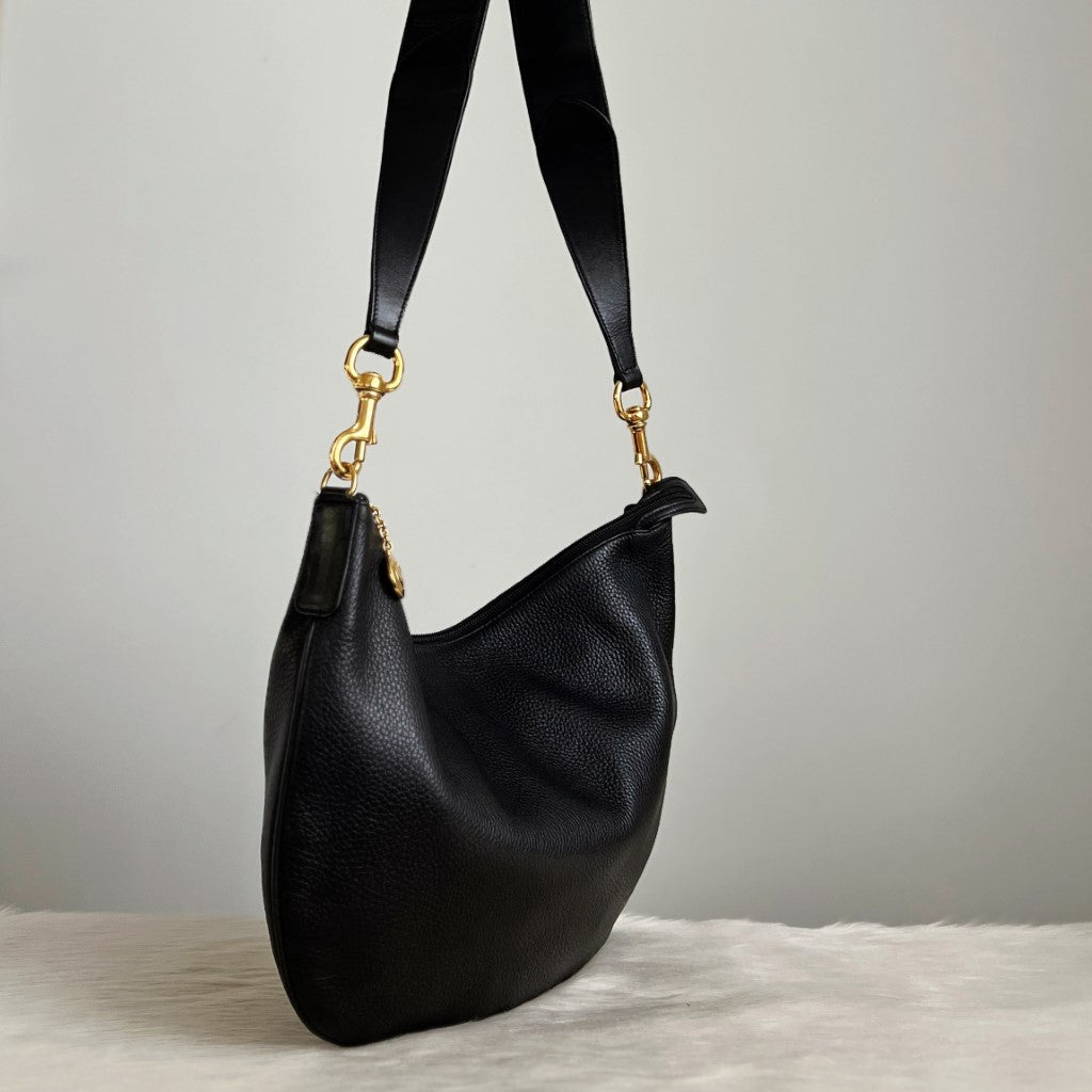 Gucci Black Leather Slouchy Half Moon Shoulder Bag Excellent