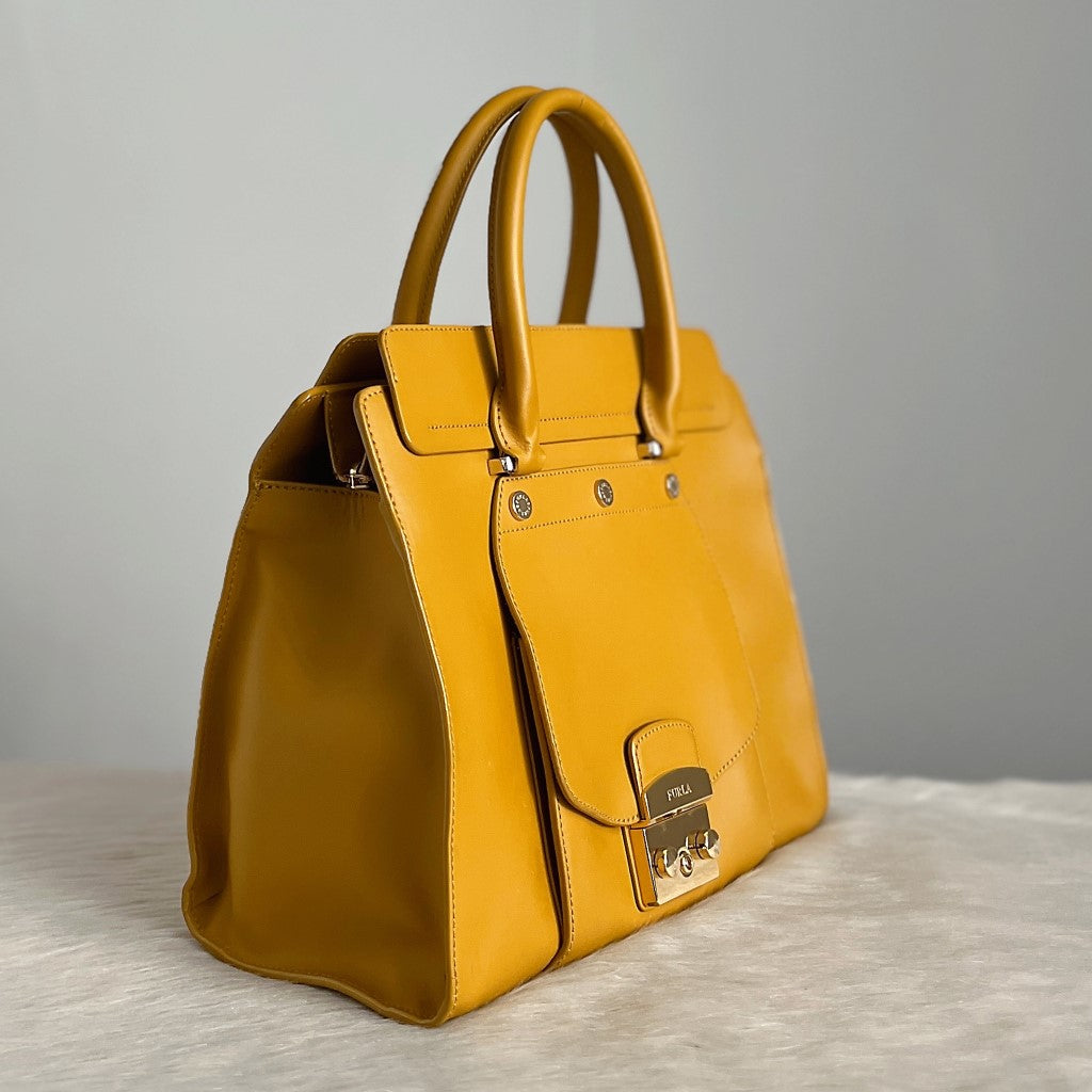 Furla Mustard Leather Front Buckle Pocket 2 Way Shoulder Bag Excellent