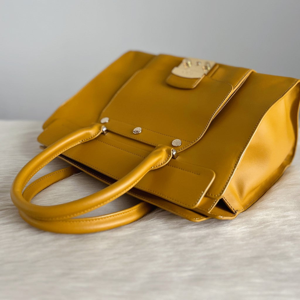 Furla Mustard Leather Front Buckle Pocket 2 Way Shoulder Bag Excellent