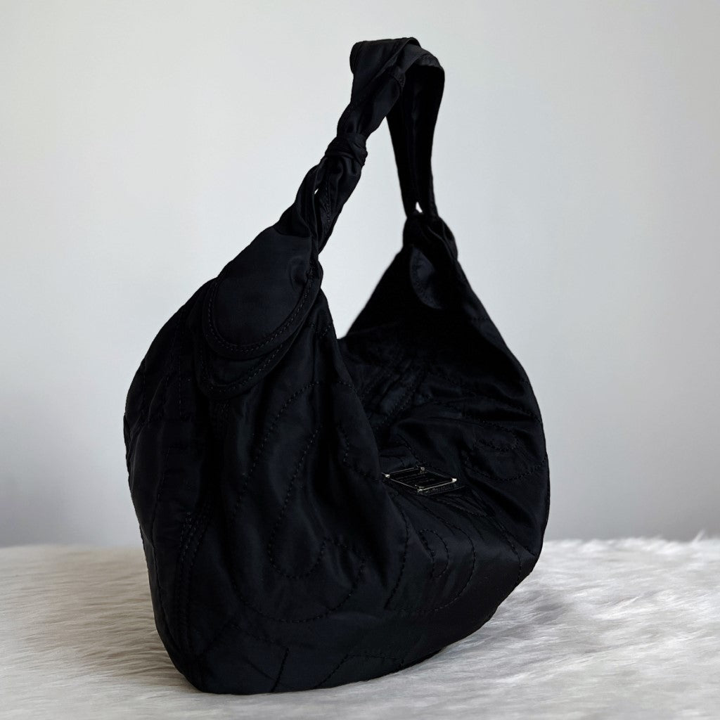 Marc Jacobs Black Nylon Half Moon Slouchy Shoulder Bag