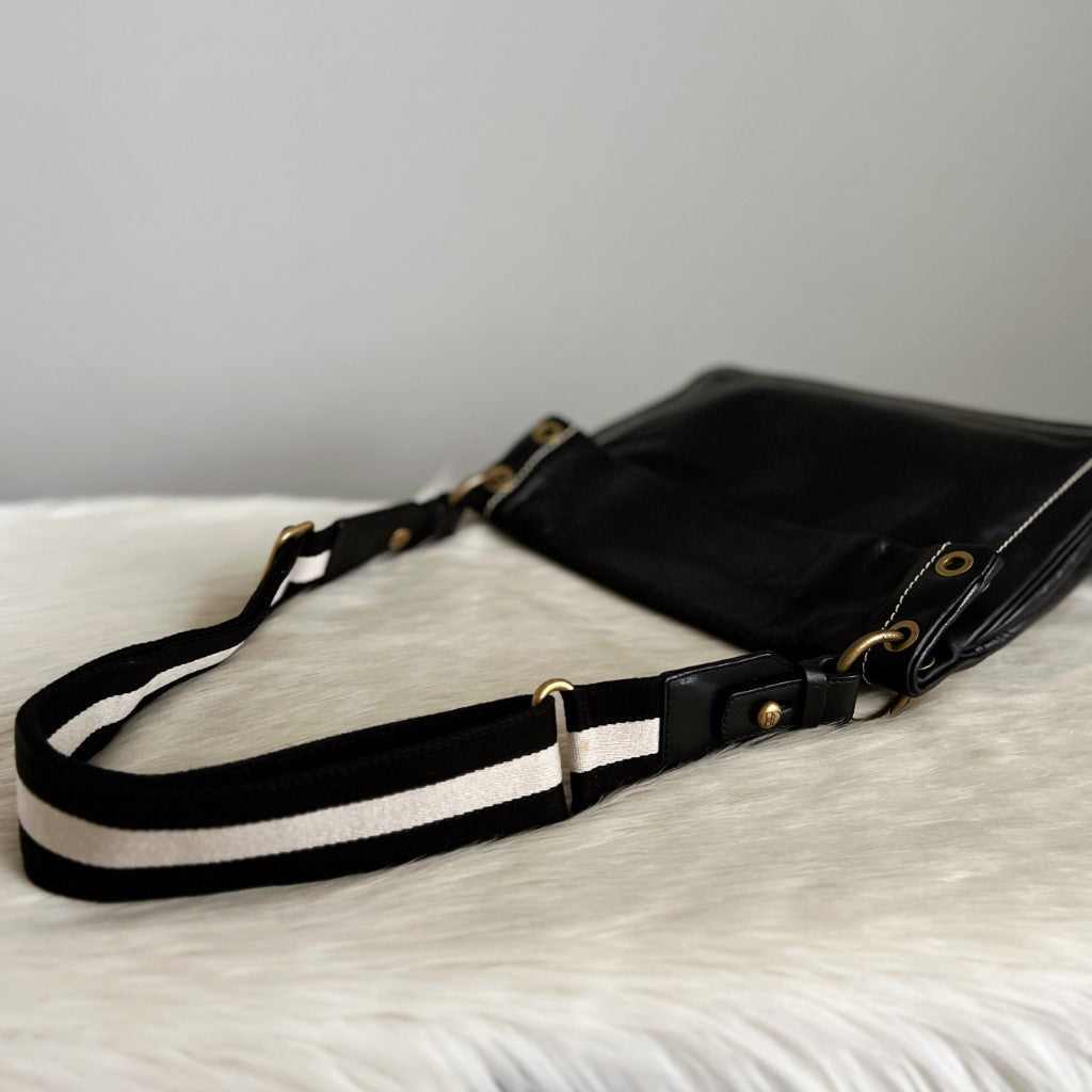 Bally Black Leather Stripe Strap Unisex Crossbody Shoulder Bag Excellent