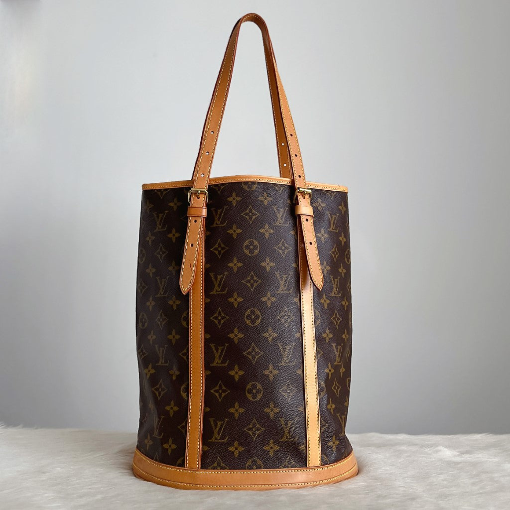 Louis Vuitton Signature Monogram Bucket GM Shoulder Bag