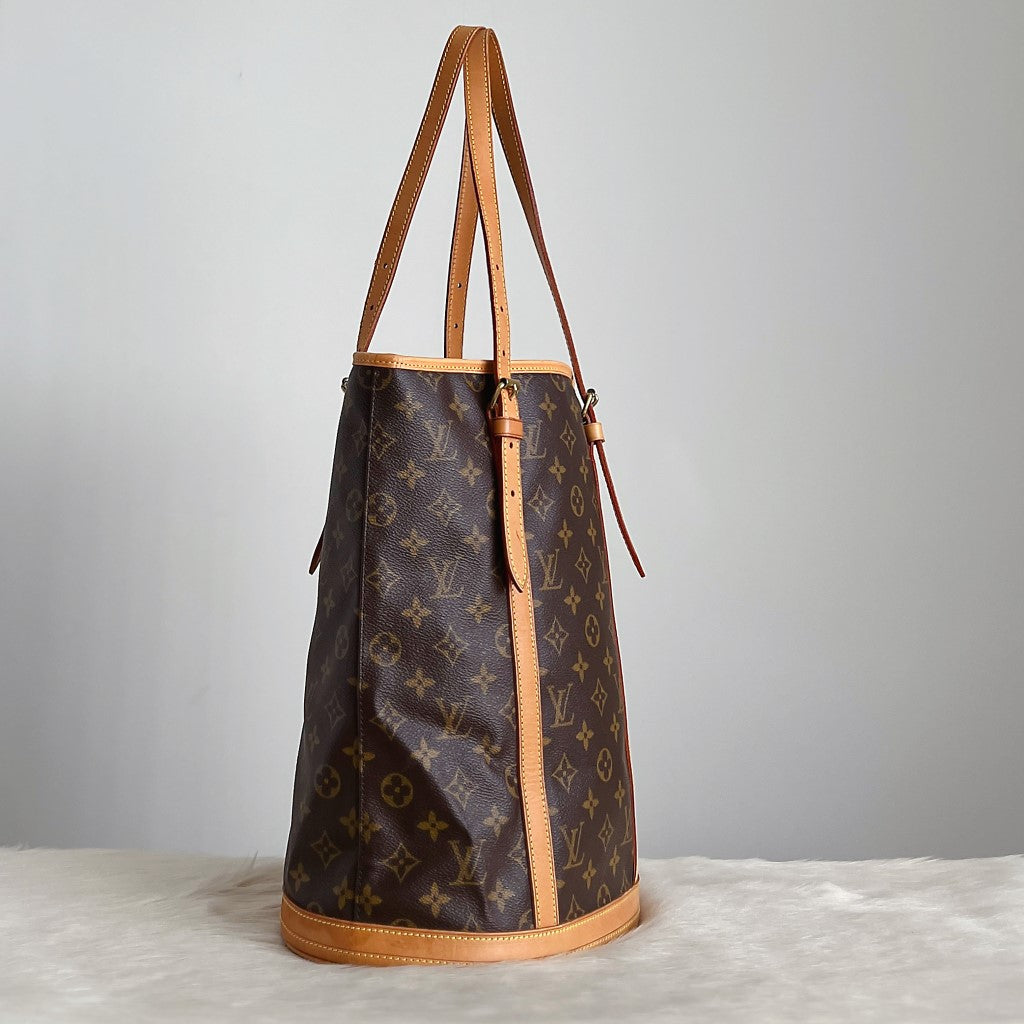 Louis Vuitton Signature Monogram Bucket GM Shoulder Bag