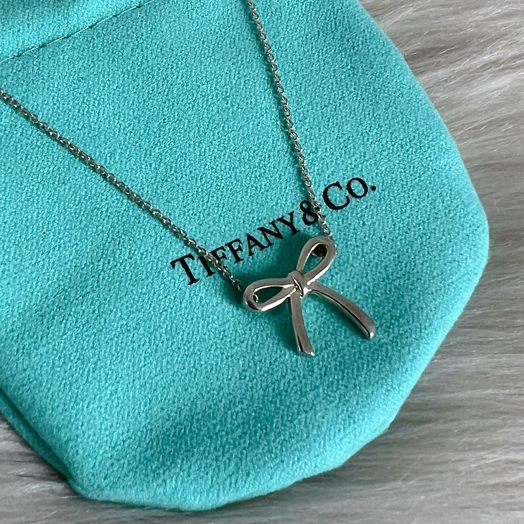 Tiffany & Co. Knotted Bow Petite Silver Necklace Excellent