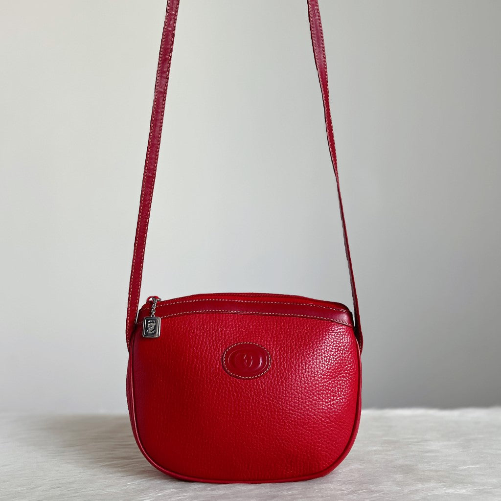 Gucci Red Leather Front Logo Small Crossbody Shoulder Bag