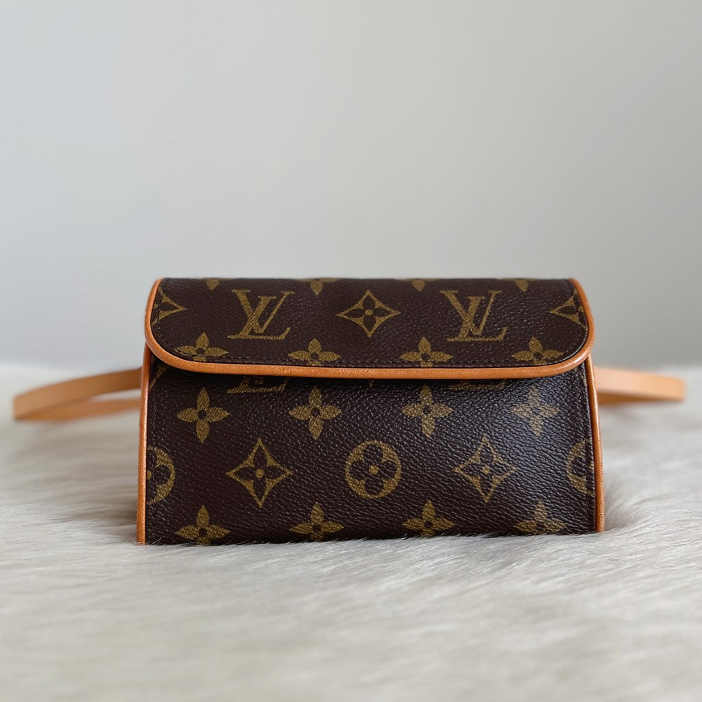 Louis Vuitton Signature Monogram Waist Pouch Excellent