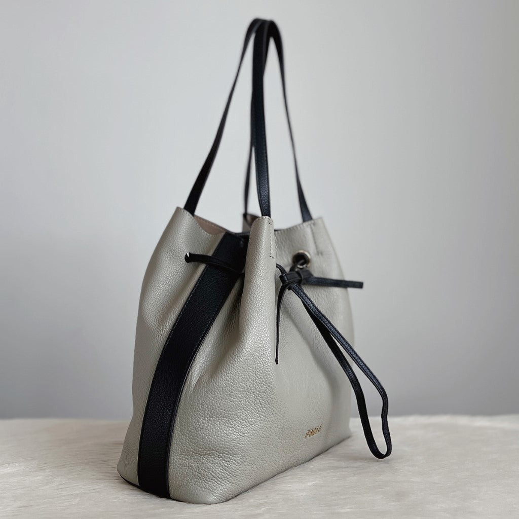 Furla Two Tone Leather Drawstring Bucket Shoulder Bag Excellent