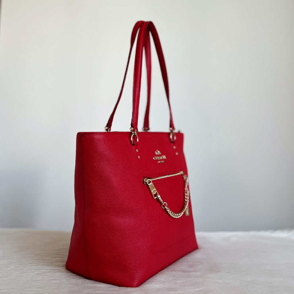 Coach Red Leather Front Logo Chain Detail Carryall Shoulder Bag Like New