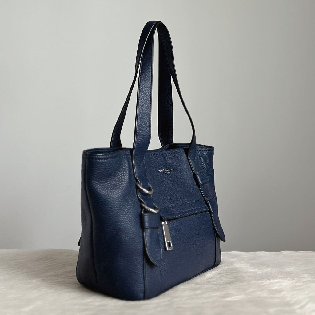 Marc Jacobs Navy Leather Front Ring Detail Shoulder Bag Excellent