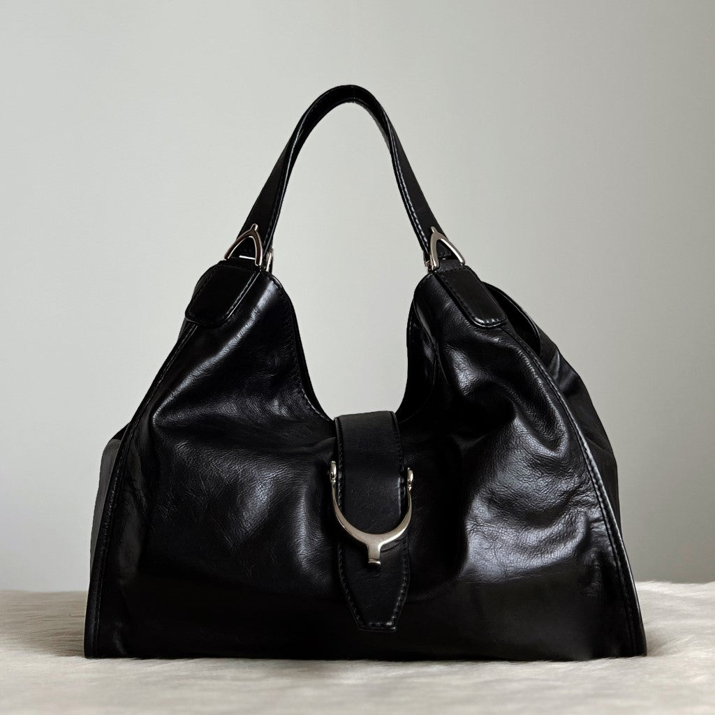 Gucci Black Leather Front Ring Detail Slouchy Shoulder Bag Excellent