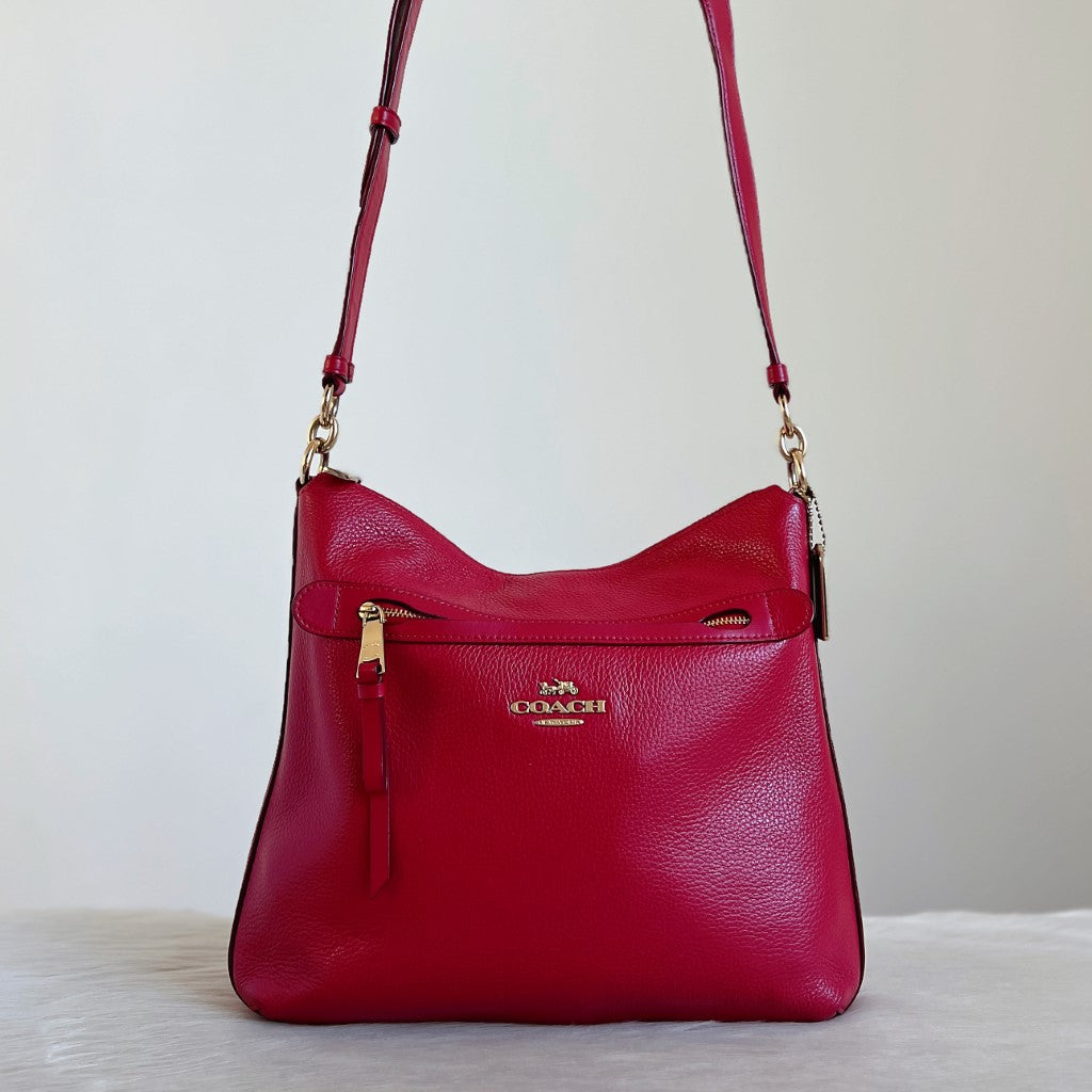 Coach Red Leather Front Detail Crossbody Shoulder Bag Excellent