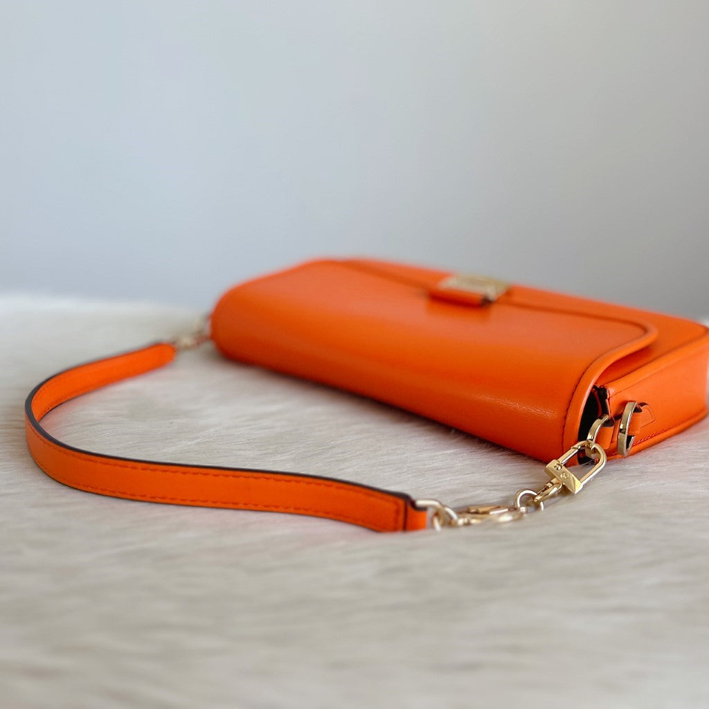 Michael Kors Orange Leather Front Buckle 2 Way Shoulder Bag Like New