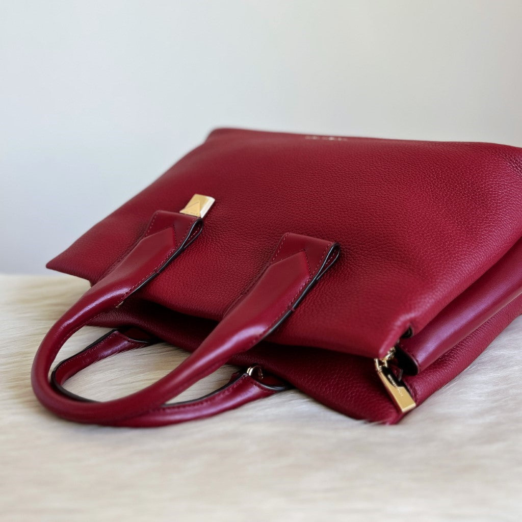 Michael Kors Maroon Leather Charm Detail 2 Way Shoulder Bag Excellent