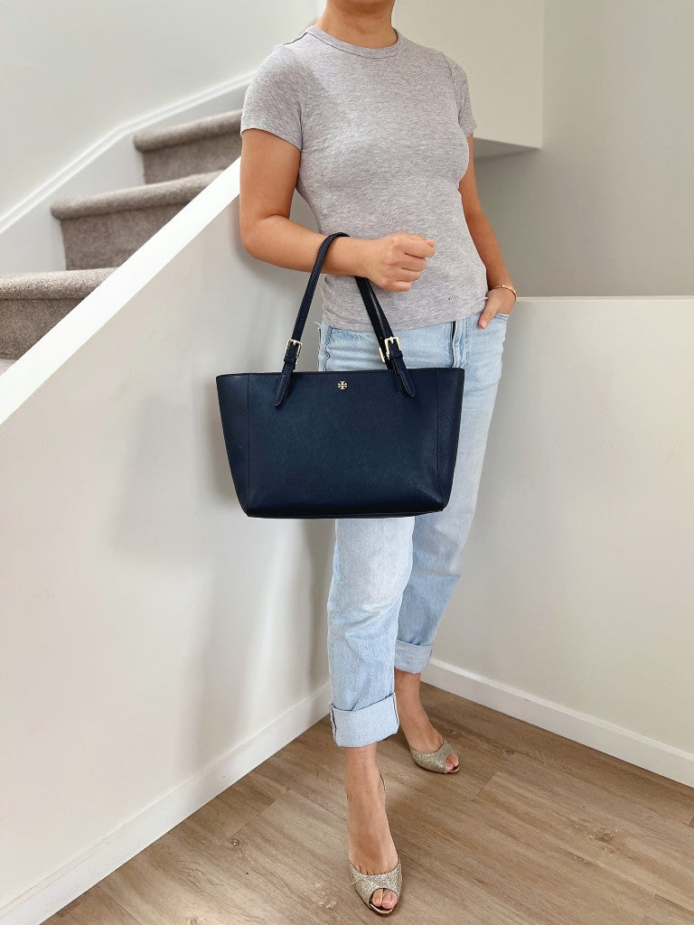 Tory Burch Navy Leather Front Logo Carryall Shoulder Bag Like New
