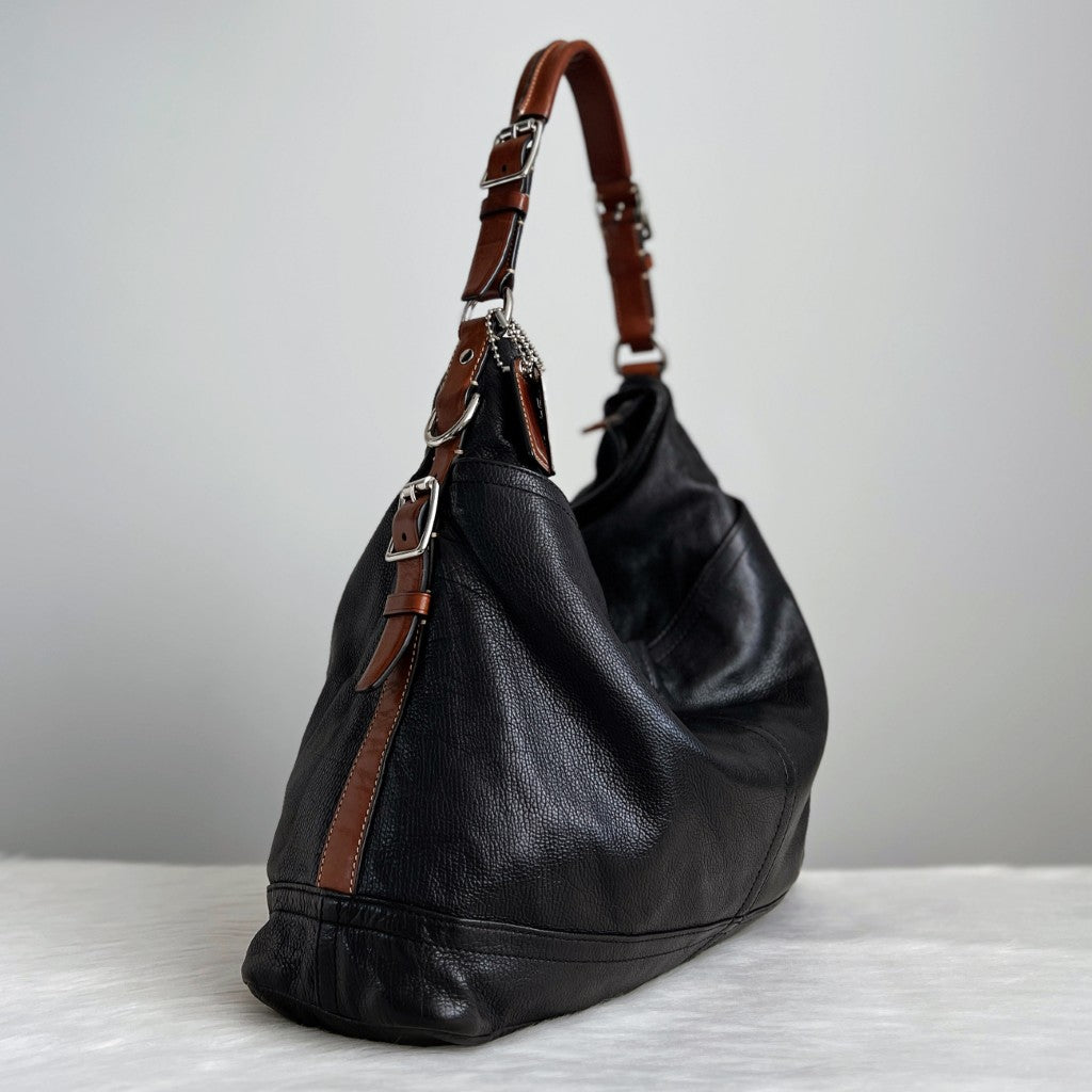 Coach Two Tone Leather Front Detail Slouchy 2 Way Shoulder Bag Excellent