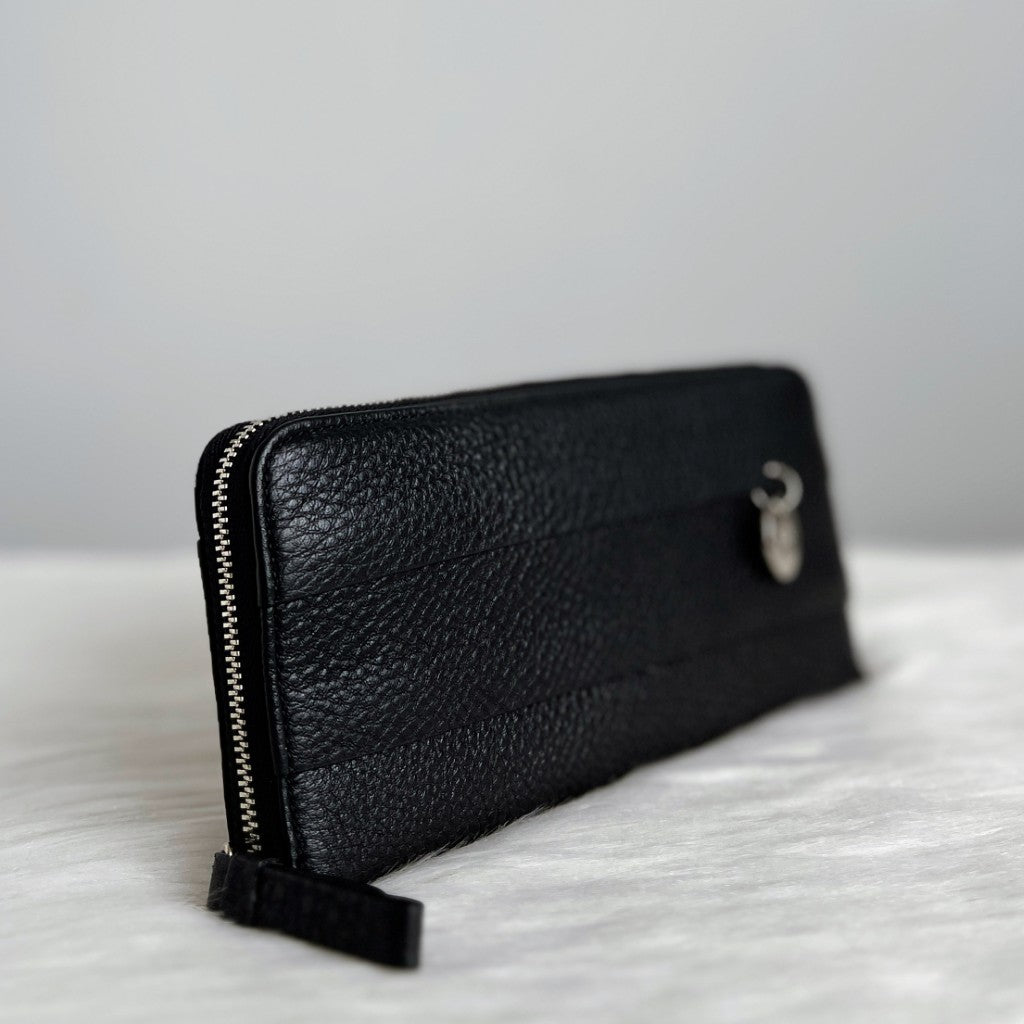 Nina Ricci Black Leather Front Detail Zip Compartment Long Wallet Like New