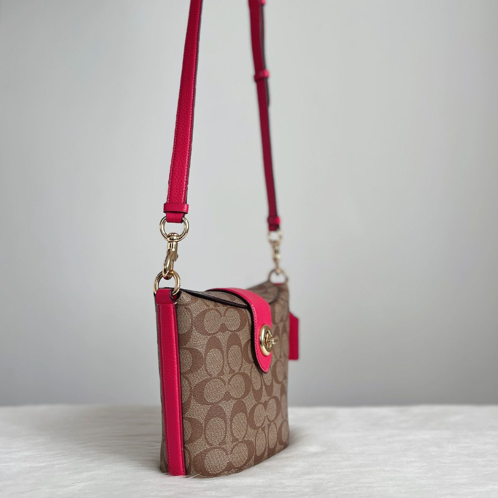 Coach Fuchsia Leather Monogram Trun Lock Crossbody Shoulder Bag Like New