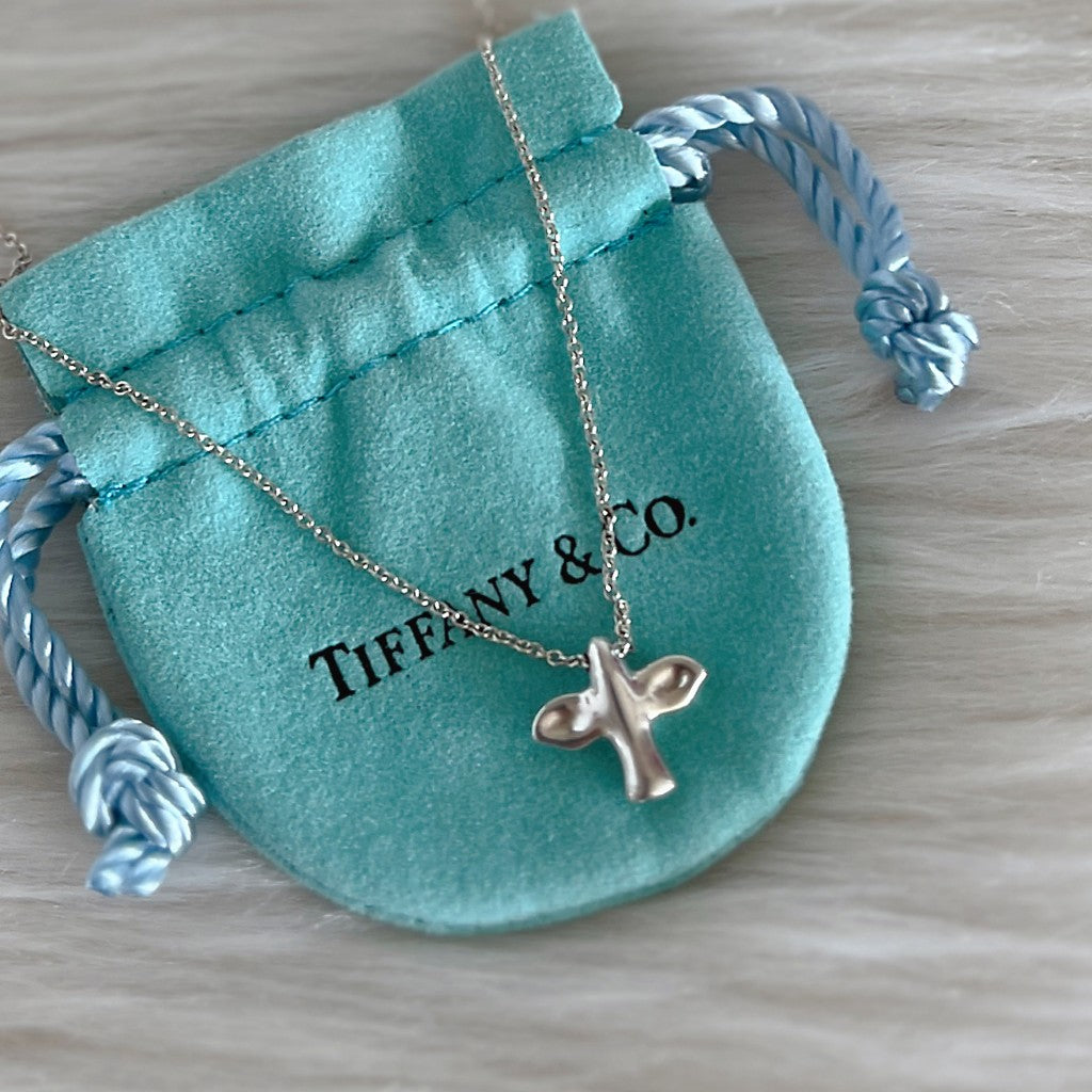 Tiffany & Co. 925 Silver Dove Petite Necklace Excellent