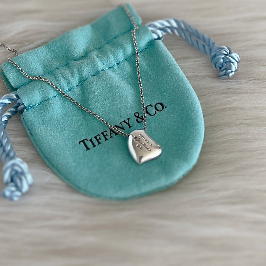 Tiffany & Co. 925 Silver Cute Solid Heart Necklace Excellent